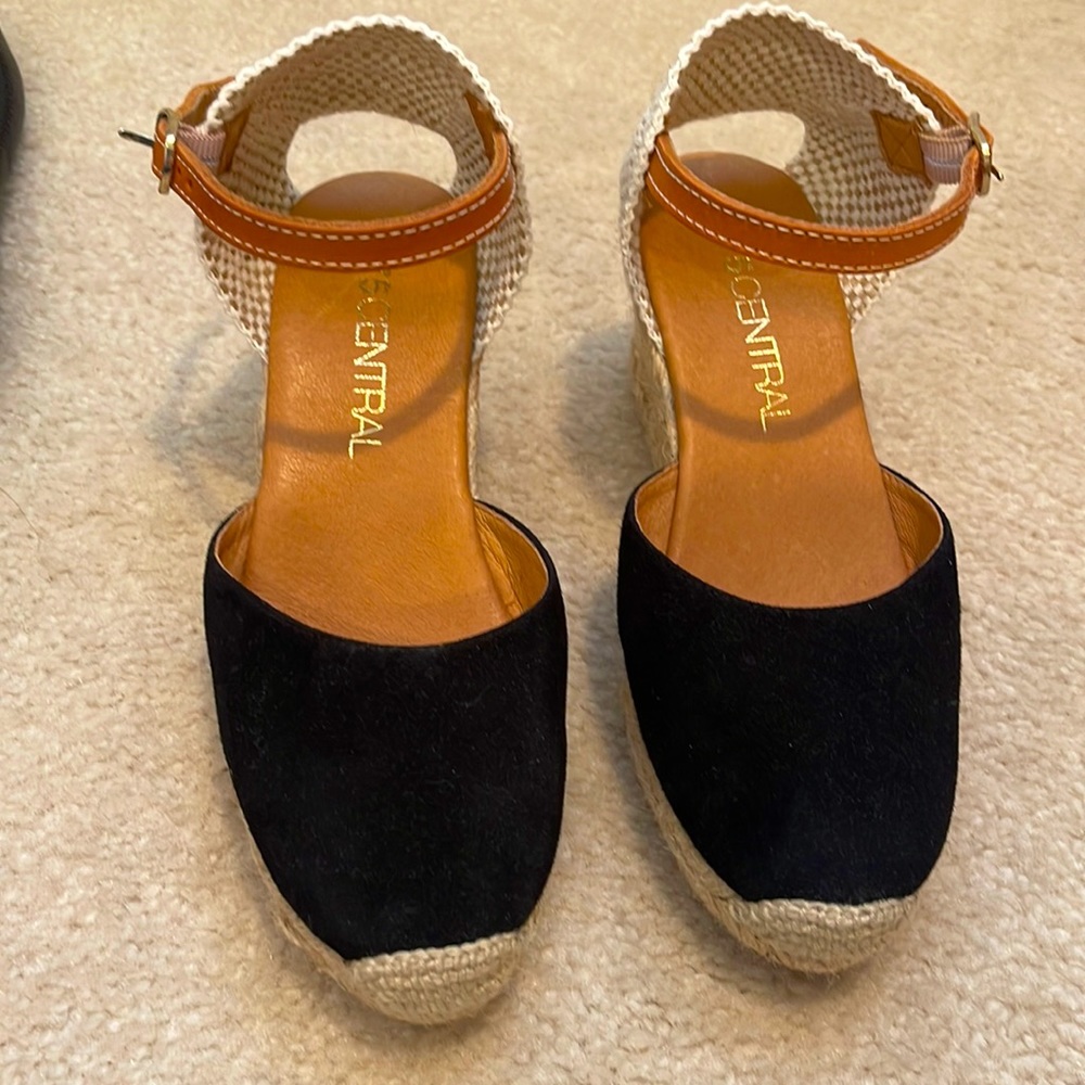 275 Central Millie Closed Toe Espadrille